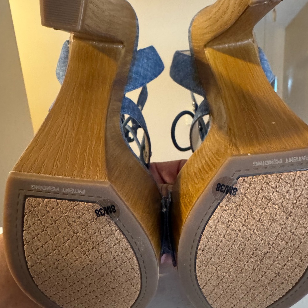 Jessica Simpson - Picture 5 of 6